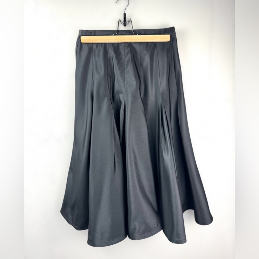 XSCAPE By Joanna Chen Women’s Pleated
Black Full Skirt‎ Classic A-Line Size 4
